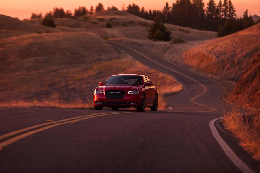  Chrysler 300C S 2015 года  (фото 4 из 59)